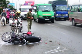 Tránh vũng nước bẩn thành ra vong mạng