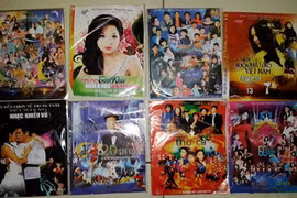 Phát hiện 15.000 đĩa CD,VCD lậu