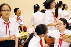 Hộ trợ tới 60% chi phí phẫu thuật mắt cho bệnh nhân