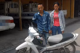 Đôi tình nhân trộm xe máy đi mua ma tuý