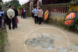 Bí thư xã bị côn đồ đâm chết ngay trước cửa nhà