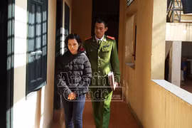 “Nữ quái” giả danh cán bộ ngân hàng, lừa đảo hàng chục tỷ đồng