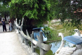 Hai chị em trốn học vào công viên chơi bị chết đuối 