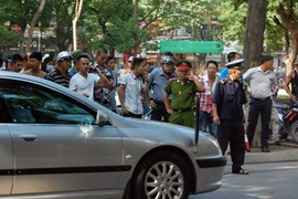 Vờ va chạm giao thông để trộm cắp