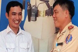 CSGT Hà Nội trả lại hồ sơ dự thi đại học cho thí sinh đánh rơi