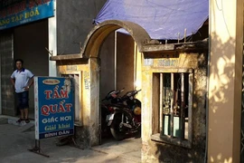 Ra lệnh bắt khẩn cấp 2 đối tượng đánh đập dã man nữ nhân viên tẩm quất