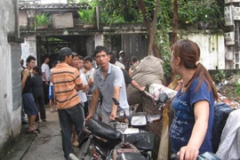 Lập mưu cướp tài sản của bố đẻ để lấy tiền chơi game