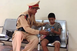 Em trai "dạt nhà", anh lắc đầu không nhận lại