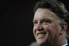 HLV Louis Van Gaal sẽ ký hợp đồng 3 năm trị giá 25 triệu bảng cùng M.U