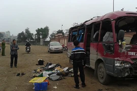 Xe khách phát nổ làm 2 người chết, hơn 10 người thương vong là “xe dù”