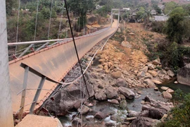 Bài học nào từ thảm họa sập cầu treo tại Lai Châu?