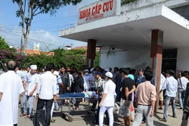 Cả nghìn công nhân công ty may WondoVina bị ngộ độc thực phẩm