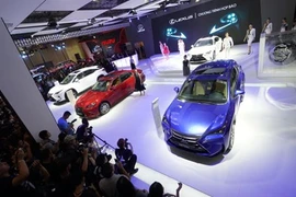 Toyota Việt Nam công bố giá bán xe mới