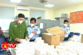 2 ngày, thu giữ gần 5000 kit test nhanh Covid-19 không rõ nguồn gốc