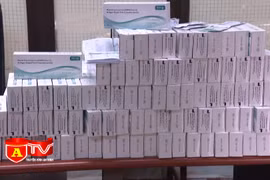 Hà Nội: Thu giữ hàng nghìn que test nhanh Covid 19 không rõ nguồn gốc