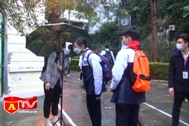 Bảo đảm an toàn sức khỏe cho giáo viên, học sinh tới trường