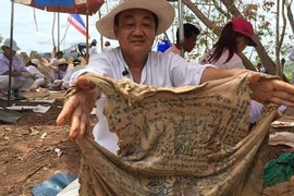 Phát hiện bộ da người đầy hình xăm kỳ lạ