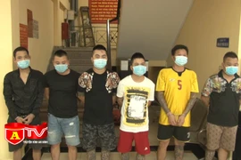 Triệt phá ổ nhóm cho vay nặng lãi, thu giữ dao súng