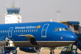 Máy bay Vietnam Airlines bị rách lốp, đã hạ cánh an toàn