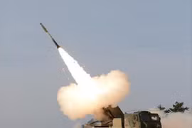 Hàn Quốc triển khai rocket đa nòng nội địa, đề phòng pháo Triều Tiên