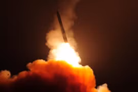 Mỹ phóng thử tên lửa đạn đạo Minuteman III, tiêu diệt mục tiêu cách 6.750km