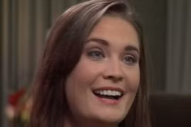 Mỹ: Cô giáo xinh đẹp lạm dụng học sinh 15 tuổi