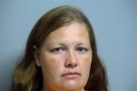 Bỏ quên con 1 tuổi trong ôtô giữa trời nắng, mẹ bị bắt và phạt 50.000 USD