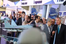 Iran sẽ mua ít nhất 2 loại máy bay quân sự của Nga