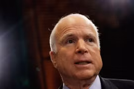 Thượng nghị sĩ Mỹ John McCain thúc giục chính phủ mạnh tay hơn với IS