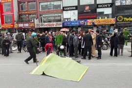 Nữ sinh lớp 12 bị xe bồn cán tử vong thương tâm ở Hà Nội