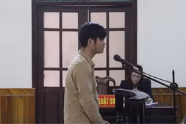 Rủ bé gái 13 tuổi vào nhà nghỉ hiếp dâm rồi quay clip làm kỷ niệm