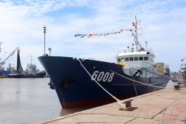 Trang bị tàu cao tốc cho Cảnh sát biển Việt Nam