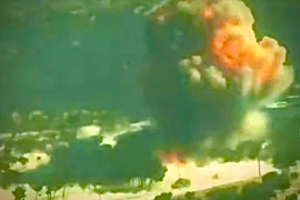 Trúng đòn tấn công cực mạnh, thiết giáp BTR-82 vẫn cứu sống lính Nga 