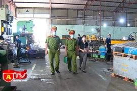 Công an Hà Nội đồng hành cùng doanh nghiệp phục hồi sản xuất sau giãn cách