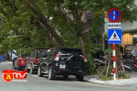 Biển cấm đỗ xe theo ngày chẵn, lẻ không phát huy tác dụng