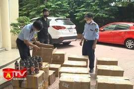 Tạm giữ lô sữa tắm giả mạo thương hiệu của Ý