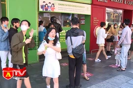 Nhiều cơ sở kinh doanh chưa chấp hành nghiêm quy định khai báo y tế đối với khách hàng