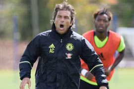 Conte "bùng nổ" ngay ngày ra mắt Chelsea
