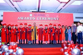 Phối hợp quốc tế đào tạo học viên chuyên sâu về tài chính, chứng khoán