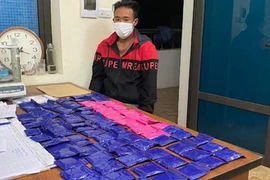 Đến khu nghỉ dưỡng khoáng nóng để tiêu thụ 18.000 viên ma túy tổng hợp 