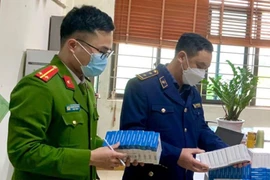 Thu giữ 230 hộp thuốc chữa Covid- 19 không rõ nguồn gốc, xuất xứ 