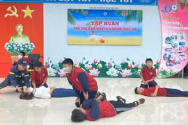 Trang bị kỹ năng xử lý khi đuối nước cho hơn 1.000 em học sinh