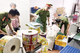 Khởi tố vụ án hình sự sản xuất và buôn bán hàng giả