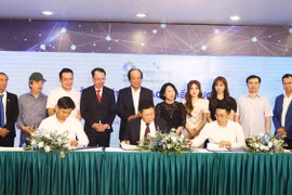 Tân Á Đại Thành sản xuất công nghiệp làm trụ cột cốt lõi để chuyển mình 