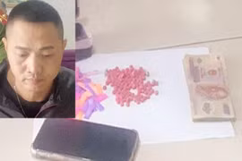 Công an khám xét khẩn cấp nhà nghỉ ven sông, thu giữ số lượng lớn ma túy