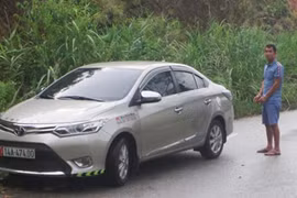 Gã lái xe đồi bại hiếp dâm bé gái ngang đường