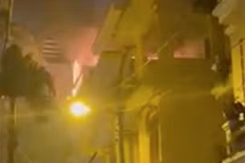 Cháy bếp đun nấu trên tầng 4 nhà dân ở phố Hoàng Cầu