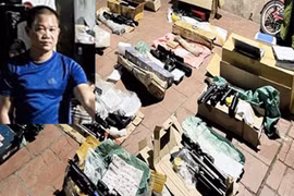 Cảnh sát “đột kích” kho cất giấu nhiều linh kiện súng săn