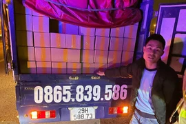 Phát hiện xe tải chở số lượng pháo cực 'khủng'