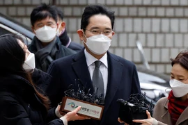 Khoảng trống lãnh đạo khi người thừa kế Tập đoàn Samsung lĩnh án 